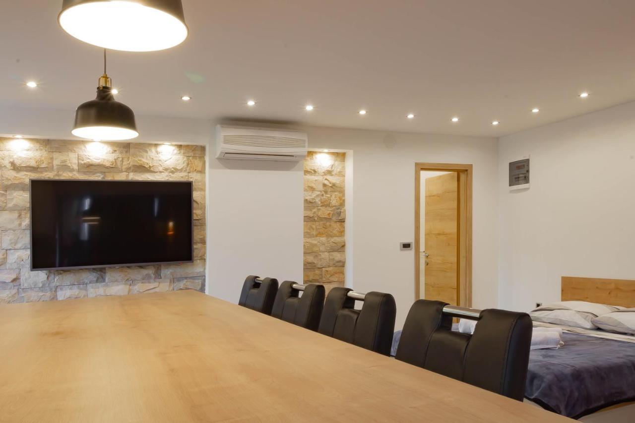 Apartments Marinici Rijeka - With Private Parking Dış mekan fotoğraf